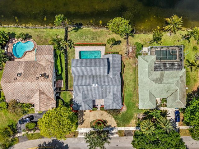 1071 NW 97th Avenue, Plantation, FL 33322