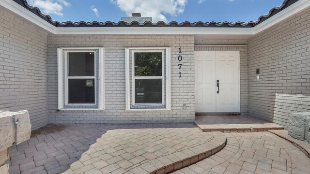 1071 NW 97th Avenue, Plantation, FL 33322