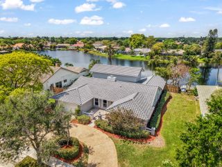 1071 NW 97th Avenue, Plantation, FL 33322