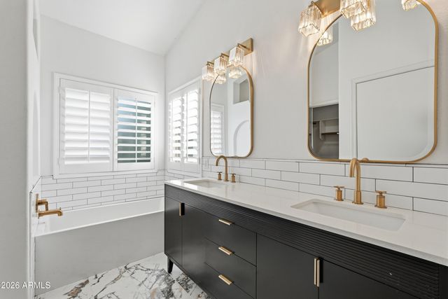 1571 S MONTEREY Street, Gilbert, AZ 85233