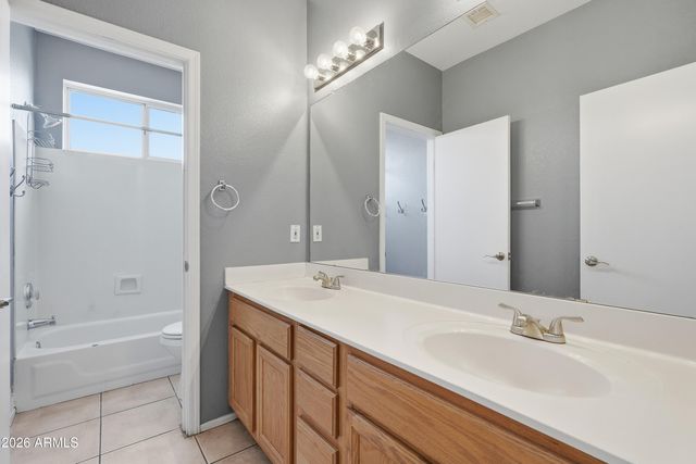 1571 S MONTEREY Street, Gilbert, AZ 85233