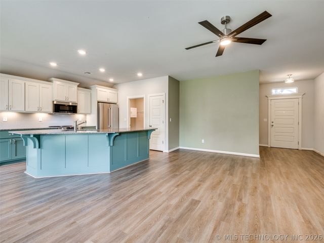 2126 E 140th Street S, Bixby, OK 74008