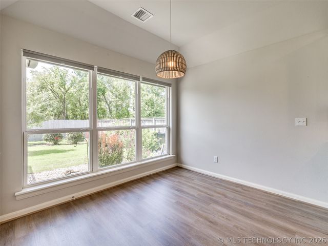 2126 E 140th Street S, Bixby, OK 74008