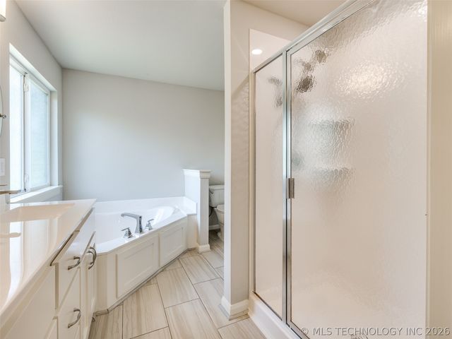 2126 E 140th Street S, Bixby, OK 74008