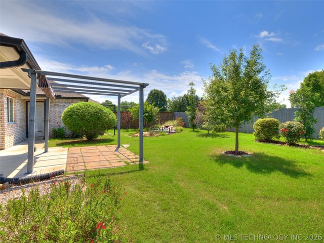 2126 E 140th Street S, Bixby, OK 74008