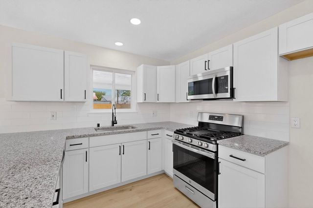 1905 Indian School Road NW, Albuquerque, NM 87104
