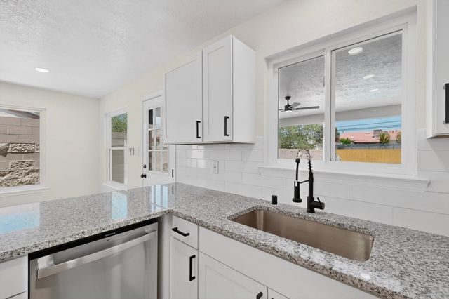 1905 Indian School Road NW, Albuquerque, NM 87104
