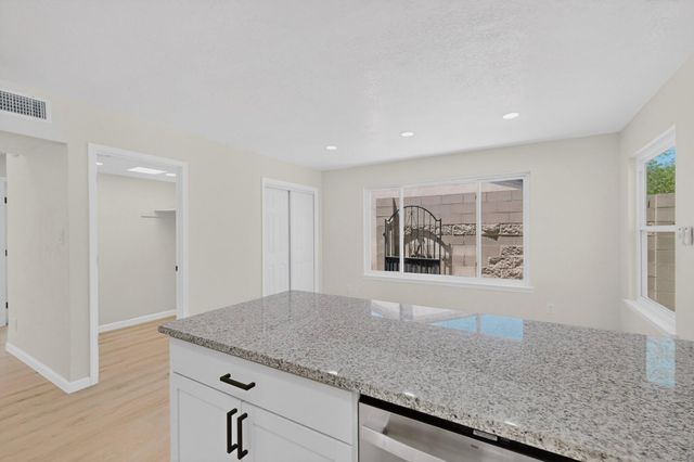 1905 Indian School Road NW, Albuquerque, NM 87104