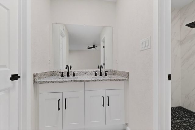 1905 Indian School Road NW, Albuquerque, NM 87104