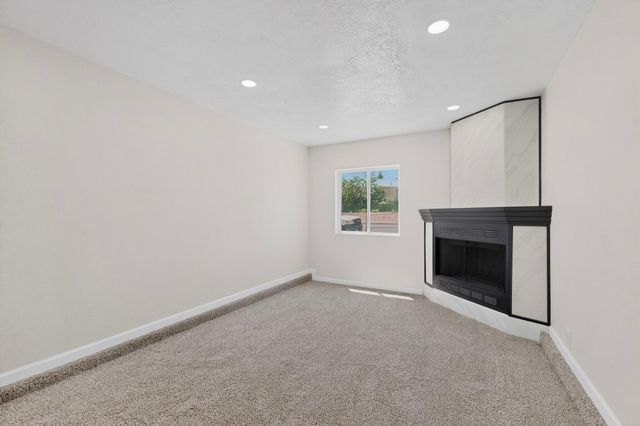 1905 Indian School Road NW, Albuquerque, NM 87104