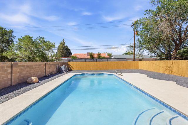 1905 Indian School Road NW, Albuquerque, NM 87104