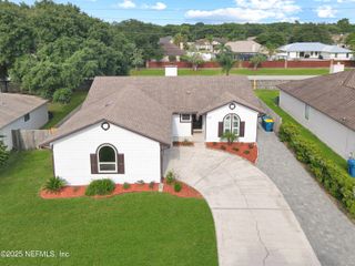 327 HICKORY HOLLOW Drive, Jacksonville, FL 32225
