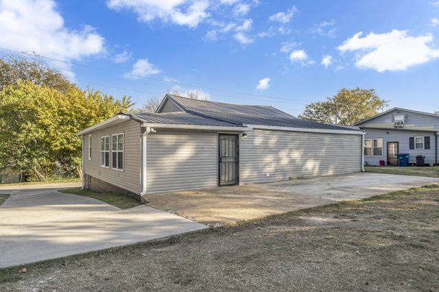 403 Carpenter St, Mount Pleasant, TN 38474