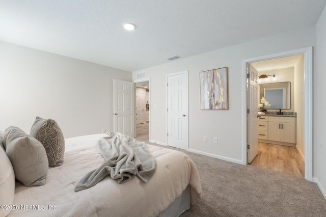 7720 DANDY Avenue, Jacksonville, FL 32211