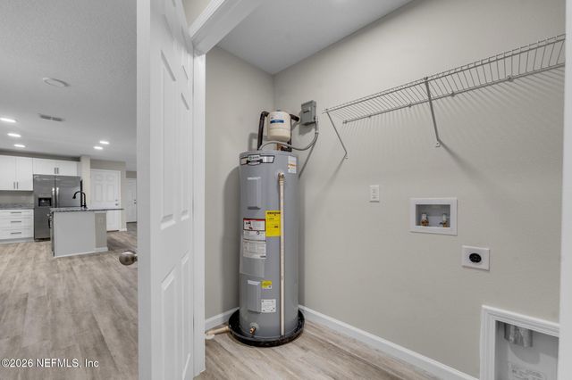 7720 DANDY Avenue, Jacksonville, FL 32211