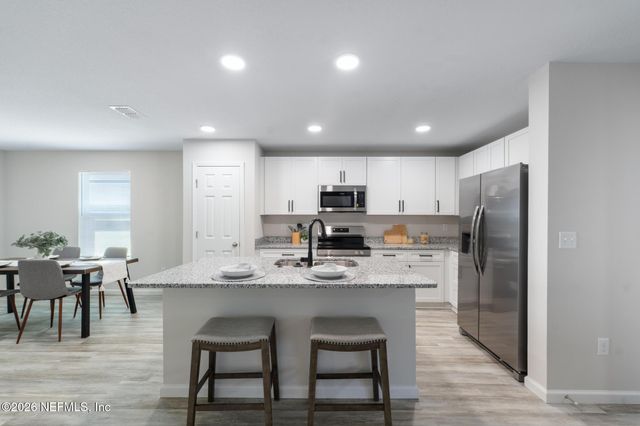 7720 DANDY Avenue, Jacksonville, FL 32211