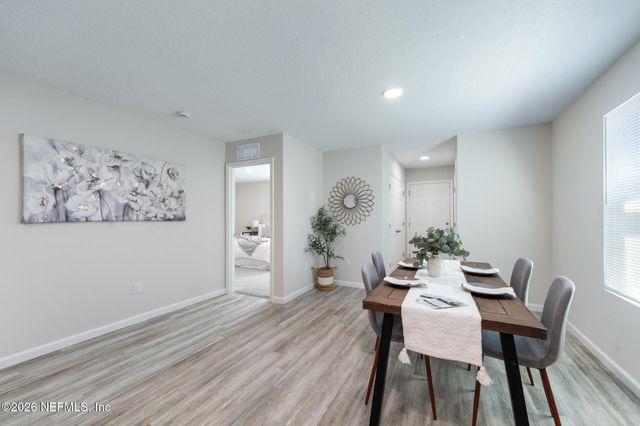 7720 DANDY Avenue, Jacksonville, FL 32211