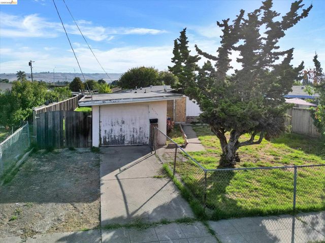 27758 La Porte Ave, Hayward, CA 94545
