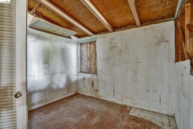 27758 La Porte Ave, Hayward, CA 94545