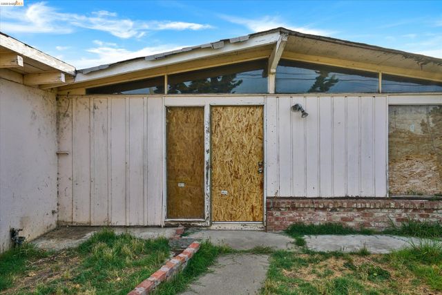 27758 La Porte Ave, Hayward, CA 94545