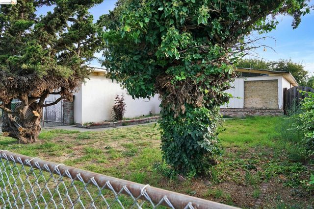 27758 La Porte Ave, Hayward, CA 94545
