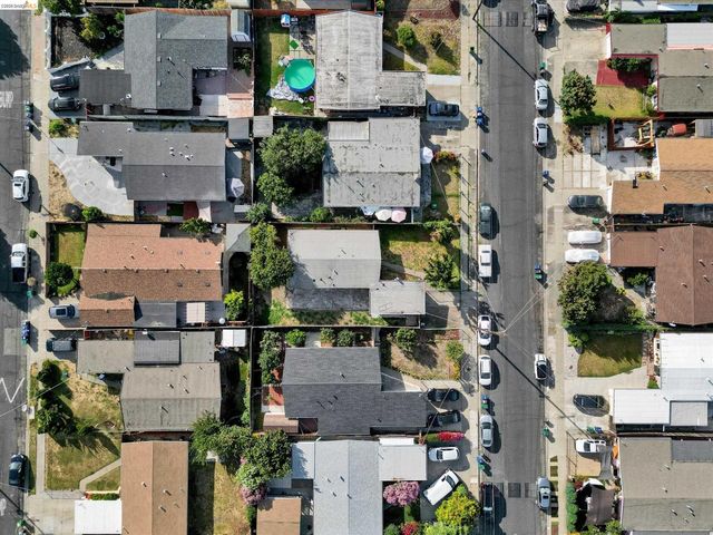 27758 La Porte Ave, Hayward, CA 94545