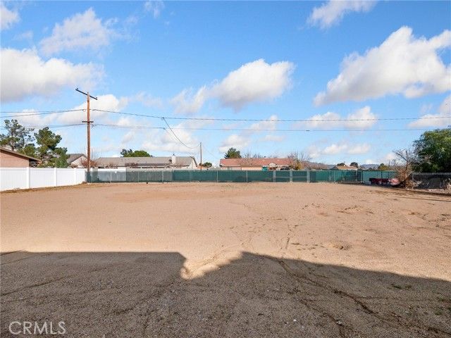 15056 Cerezo Road, Victorville, CA 92392