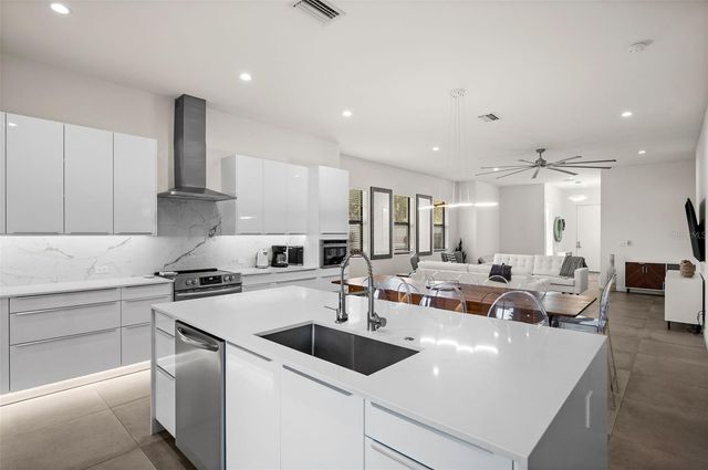 5351 MOELLER AVENUE, Sarasota, FL 34233