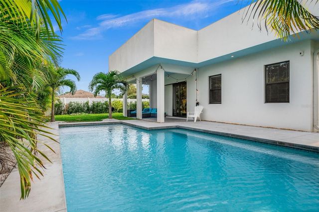 5351 MOELLER AVENUE, Sarasota, FL 34233