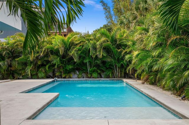 5351 MOELLER AVENUE, Sarasota, FL 34233