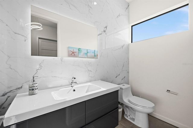 5351 MOELLER AVENUE, Sarasota, FL 34233