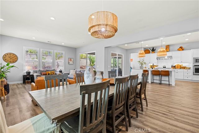 20825 Red Sky Ct, Saugus, CA 91350