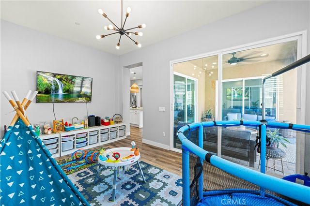 20825 Red Sky Ct, Saugus, CA 91350