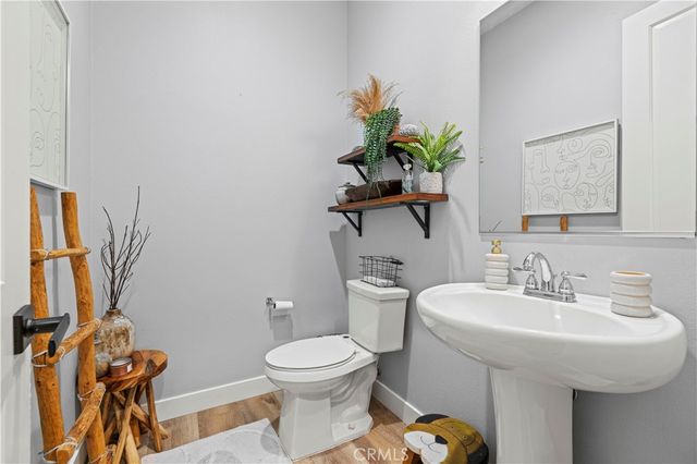 20825 Red Sky Ct, Saugus, CA 91350