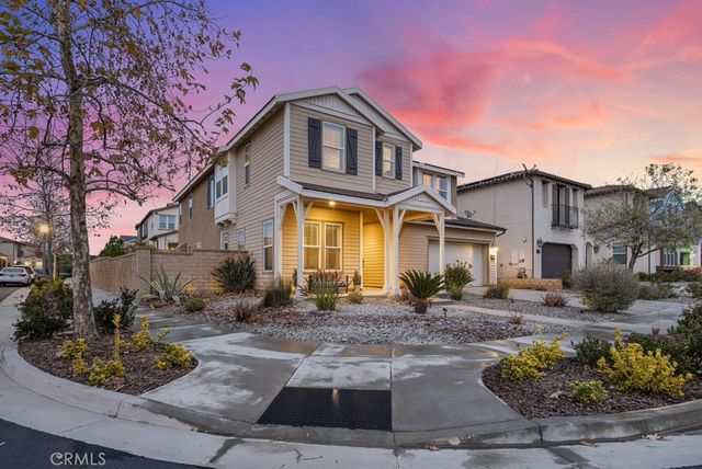 20825 Red Sky Ct, Saugus, CA 91350