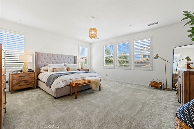 20825 Red Sky Ct, Saugus, CA 91350