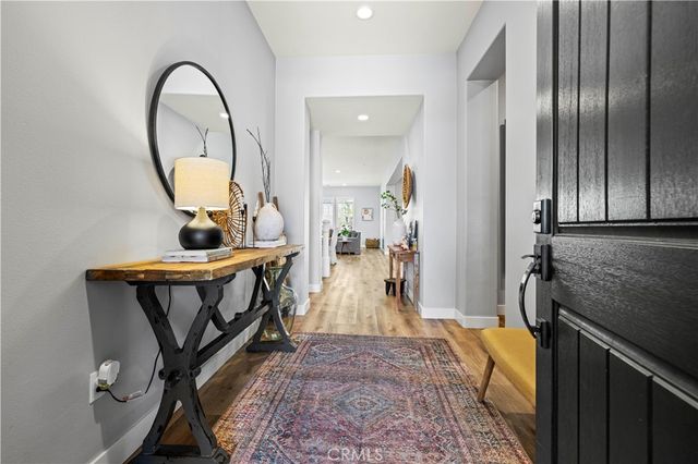 20825 Red Sky Ct, Saugus, CA 91350