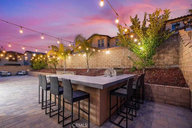 20825 Red Sky Ct, Saugus, CA 91350