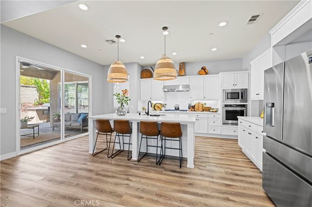 20825 Red Sky Ct, Saugus, CA 91350