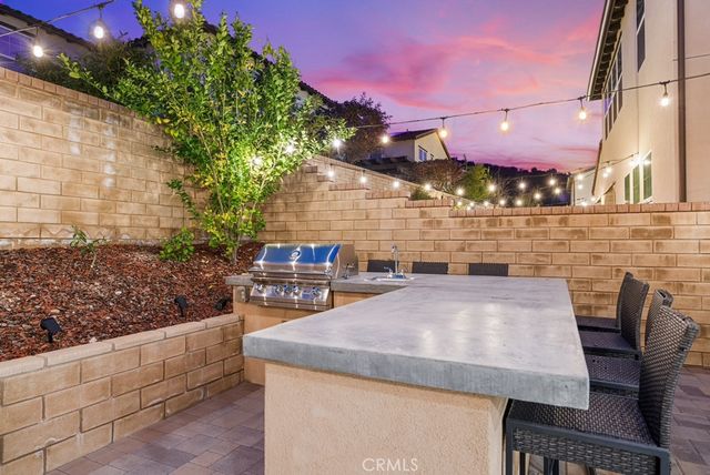 20825 Red Sky Ct, Saugus, CA 91350