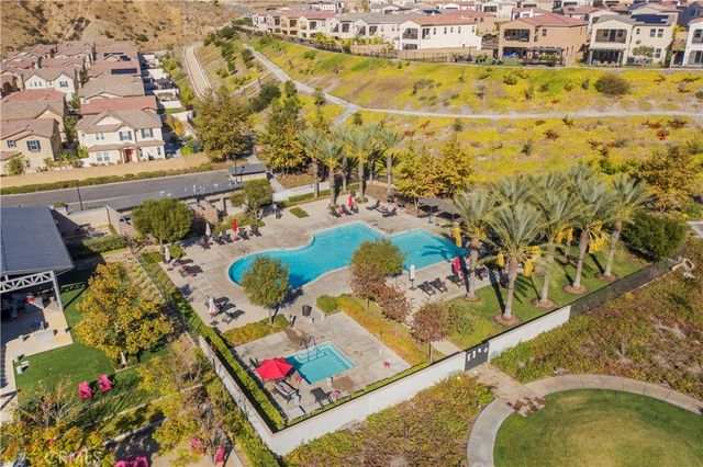 20825 Red Sky Ct, Saugus, CA 91350