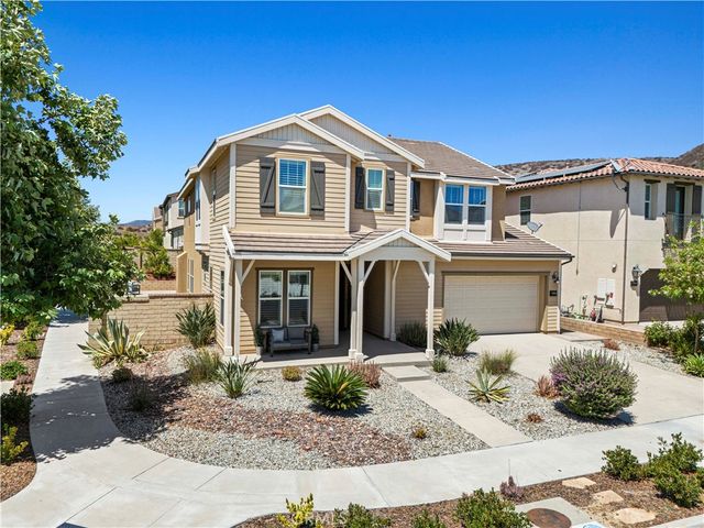 20825 Red Sky Ct, Saugus, CA 91350