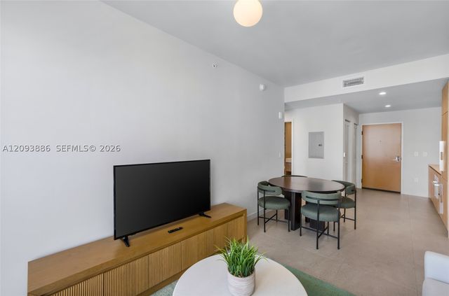 11 NE 6th St 2310, Miami, FL 33132