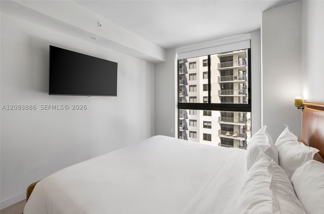 11 NE 6th St 2310, Miami, FL 33132