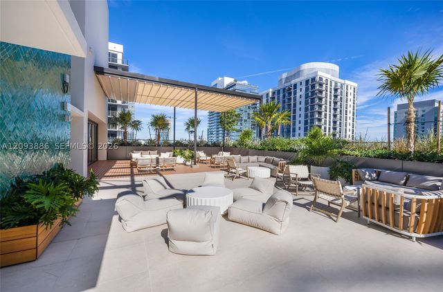11 NE 6th St 2310, Miami, FL 33132