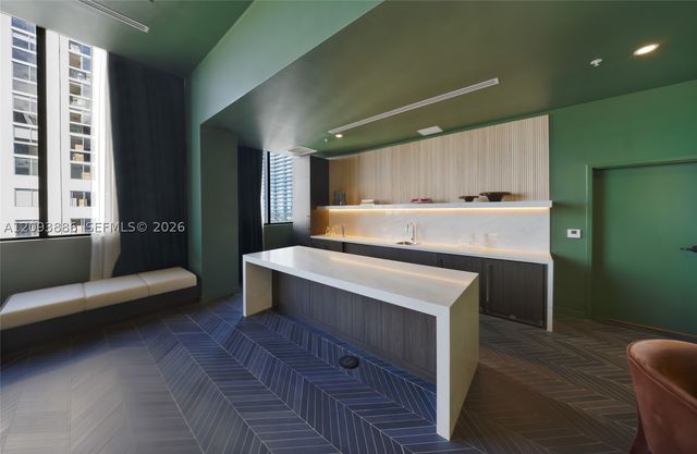 11 NE 6th St 2310, Miami, FL 33132
