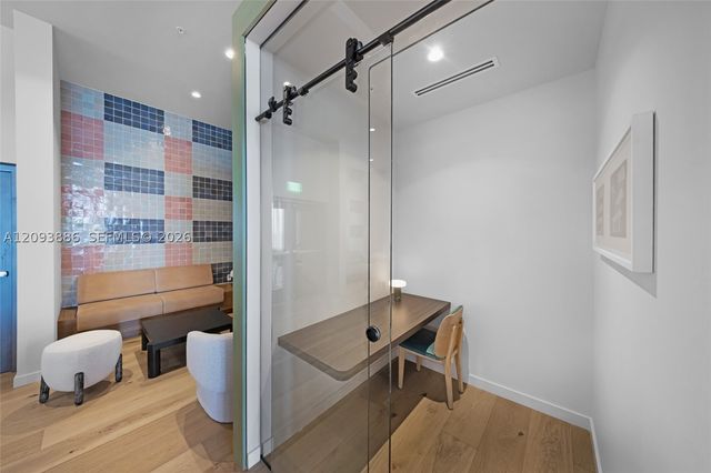 11 NE 6th St 2310, Miami, FL 33132
