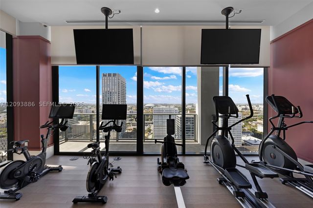 11 NE 6th St 2310, Miami, FL 33132