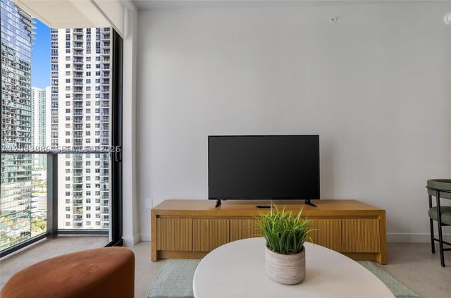 11 NE 6th St 2310, Miami, FL 33132
