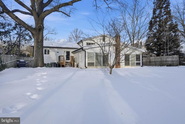 1206 BEECHWOOD DR, Frederick, MD 21701